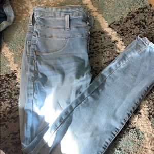 Mid rise skinny jeans
